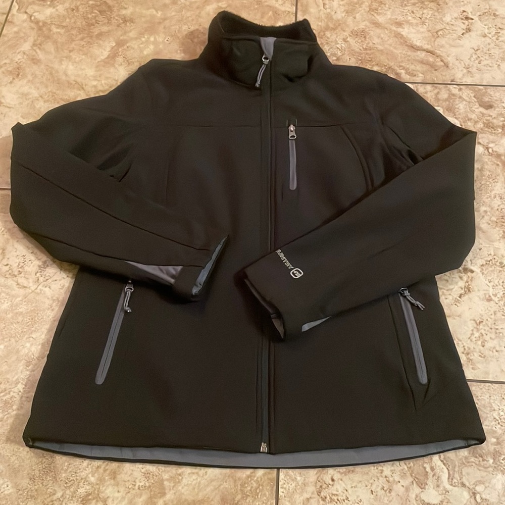 Free Country Soft-Shell jacket. Size M, black